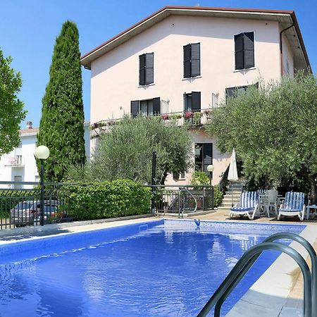 Hotel Santa Maria Bardolino Bagian luar foto